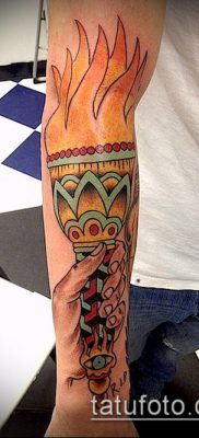 TATTOO TORCH №496 - cool verzija crteža, koja se može uspješno upotrijebiti za doradu i nanošenje baklje s vrpcom kao tetovaže