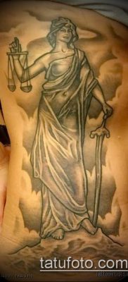 fotó Themis tetoválásról (jelentése) - egy példa egy érdekes tetoválási tervre - 047