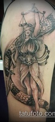 fotó Themis tetoválásról (jelentése) - egy példa egy érdekes tetoválási tervre - 035