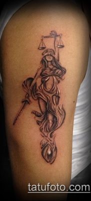 fotó egy tetoválásról Themis (jelentése) - egy példa egy érdekes tetoválási tervre - 031