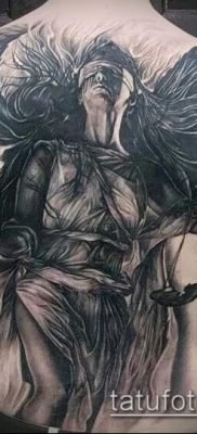 fotó Themis tetoválásról (jelentése) - egy példa egy érdekes tetoválási tervre - 016