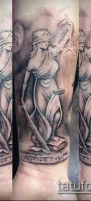 fotó Themis tetoválásról (jelentése) - egy példa egy érdekes tetoválási tervre - 013