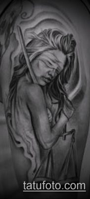 fotó Themis tetoválásról (jelentése) - egy példa egy érdekes tetoválási tervre - 009