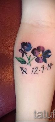 fotó ibolya tetoválásról az ibolya tetoválás jelentéséről szóló cikkhez - tatufoto.ru - 21