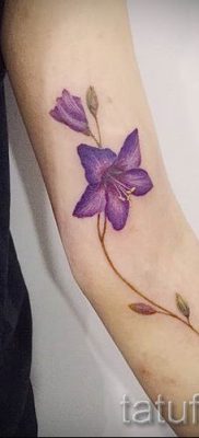 fotó lila tetoválásról az ibolya tetoválás jelentését bemutató cikkhez - tatufoto.ru - 12