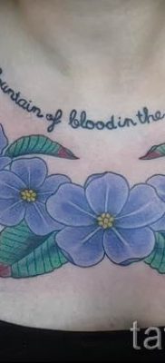 az ibolya tetoválás fotója az ibolya tetoválás jelentését bemutató cikkhez - tatufoto.ru - 10