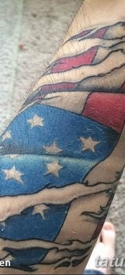 fotó a zászló tetoválásról 03.03.2019 №090 - ötlet tetoválás rajzolására zászlóval -