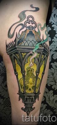 Снимка на татуировка на фенер за статия за значението на татуировка с фенер - tatufoto.ru - 50