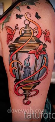 Снимка на татуировка на фенер за статия за значението на татуировка с фенер - tatufoto.ru - 48