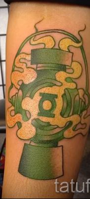 Снимка на татуировка на фенер за статия за значението на татуировка с фенер - tatufoto.ru - 34