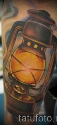 Снимка на татуировка на фенер за статия за значението на татуировка с фенер - tatufoto.ru - 18