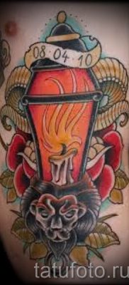 Снимка на татуировка на фенер за статия за значението на татуировка с фенер - tatufoto.ru - 16