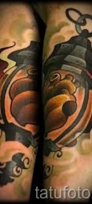 Снимка на татуировка на фенер за статия за значението на татуировка с фенер - tatufoto.ru - 15