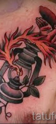Снимка на татуировка на фенер за статия за значението на татуировка с фенер - tatufoto.ru - 13