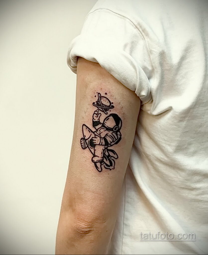 Zdjęcie tatuażu z hamburgerem 26.03.2021 №053 - tatuaż burger -