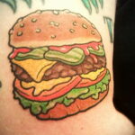Zdjęcie tatuażu z hamburgerem 26.03.2021 №308 - tatuaż burgerowy -