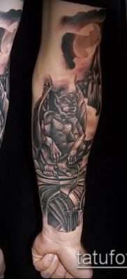 Fotó vízköpő tetoválásról (jelentése) - egy példa egy érdekes tetoválási tervre - 044