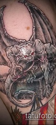 Fotó vízköpő tetoválásról (jelentése) - egy példa egy érdekes tetoválási rajzra - 028