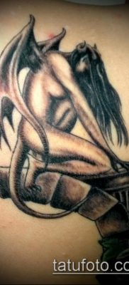 Fotó vízköpő tetoválásról (jelentése) - egy példa egy érdekes tetoválási rajzra - 019