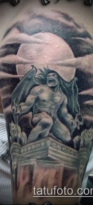 Fotó vízköpő tetoválásról (jelentése) - egy példa egy érdekes tetoválási tervre - 013