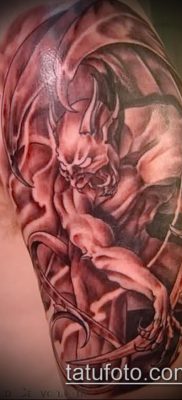 Fotó vízköpő tetoválásról (jelentése) - egy példa egy érdekes tetoválási rajzra - 005