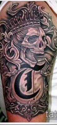 fotografija tetovaže grba (što znači) - primjer zanimljivog dizajna tetovaže - 130