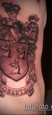 fotografija tetovaže grba (značenje) - primjer zanimljivog dizajna tetovaže - 121