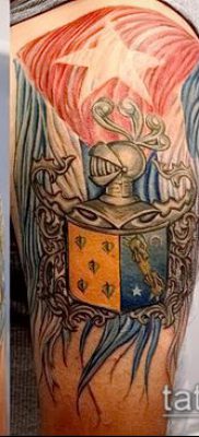 fotografija tetovaže grba (značenje) - primjer zanimljivog dizajna tetovaže - 115
