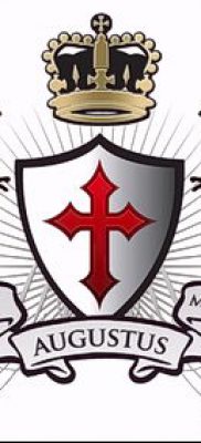 fotografija tetovaže grba (značenje) - primjer zanimljivog dizajna tetovaže - 103