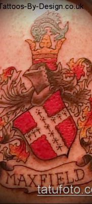 fotografija tetovaže grba (značenje) - primjer zanimljivog dizajna tetovaže - 081