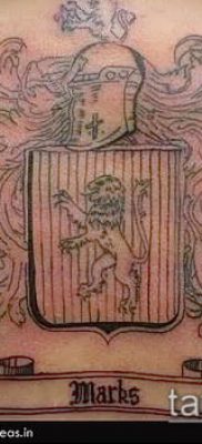fotografija tetovaže grba (značenje) - primjer zanimljivog dizajna tetovaže - 046