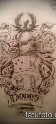 fotografija tetovaže grba (značenje) - primjer zanimljivog dizajna tetovaže - 041