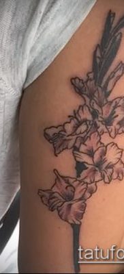 Fotó a kardvirág tetoválásról - példa rajz - 30052017 - példa - 001 Tetoválás kardvirág