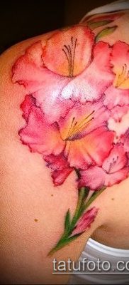 Fotó a kardvirág tetoválásról - példa rajz - 30052017 - példa - 009 Tetoválás kardvirág