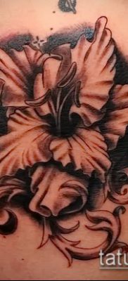 Fotó a kardvirág tetoválásról - példa rajz - 30052017 - példa - 019 Tetováló kardvirág