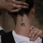 татуировка на окото-планина номер 400-готина версия на картината, която може да се използва добре за промяна и приложение като татуировка на око-планина