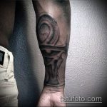 татуировка око на планина номер 966 е достойна версия на картината, която може да се използва добре за финализиране и прилагане като татуировка на окото на планината в триъгълник