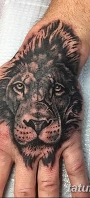 Fotó oroszlánfejű tetoválásról 2018.08.08. №124 - oroszlán tetoválófej -
