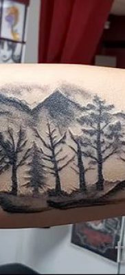 Снимка на планинска татуировка - за статия за значението на татуировка с модел на планина - tatufoto.ru - 57