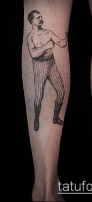 гравиране на татуировка номер 74 е готина версия на модела, която може да се използва добре за обработка и нанасяне на гравюра върху рамото като татуировка