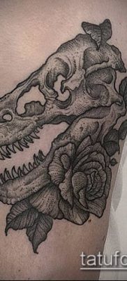 татуировка гравиране номер 560 - изключителна версия на модела, който може успешно да се използва за промяна и прилагане като пейзаж за гравиране на татуировки