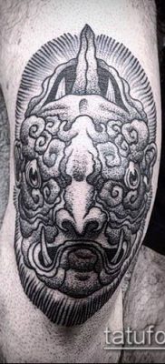 гравиране на татуировка # 947 е готина версия на модела, която може успешно да се използва за промяна и прилагане като малка гравюра за татуировка