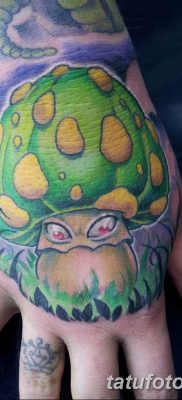 fotó egy tetoválógombáról 2019.03.27 №035 - tetoválógomba -