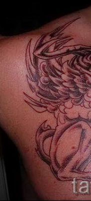 Гръцка татуировка грифон - снимка за статия за значението на 2