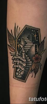 fotografija tetovaže lijesa od 21.12.2017. br. 008 - Tetovaža lijesa -