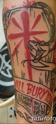 fotografija tetovaže lijesa od 21.12.2017. br. 023 - Tetovaža lijesa -