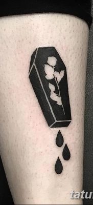 fotografija tetovaže lijesa od 21.12.2017. №030 - Tetovaža lijesa -