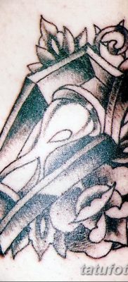 fotografija tetovaže lijesa od 21.12.2017. br. 082 - Tetovaža lijesa -