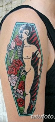 fotografija tetovaže lijesa od 21.12.2017. br. 090 - Tetovaža lijesa -