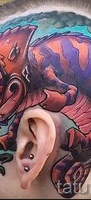 Kaméleon tetoválás - fényképes példa egy jelentésről szóló cikkhez 14012016 30